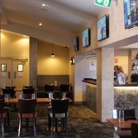 Newman Hotel Extérieur photo