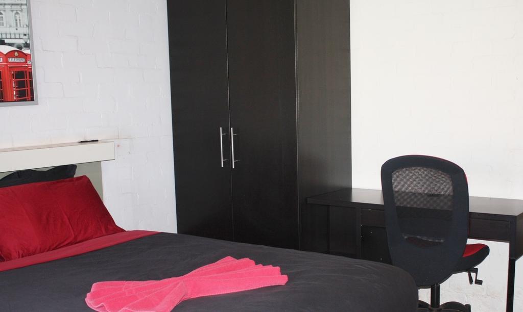 Newman Hotel Chambre photo
